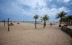 Apto com WiFi a 300 metros da Praia do Boqueirao
